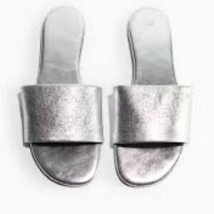 H&M sandals with rounded toes and wide foot strap 39